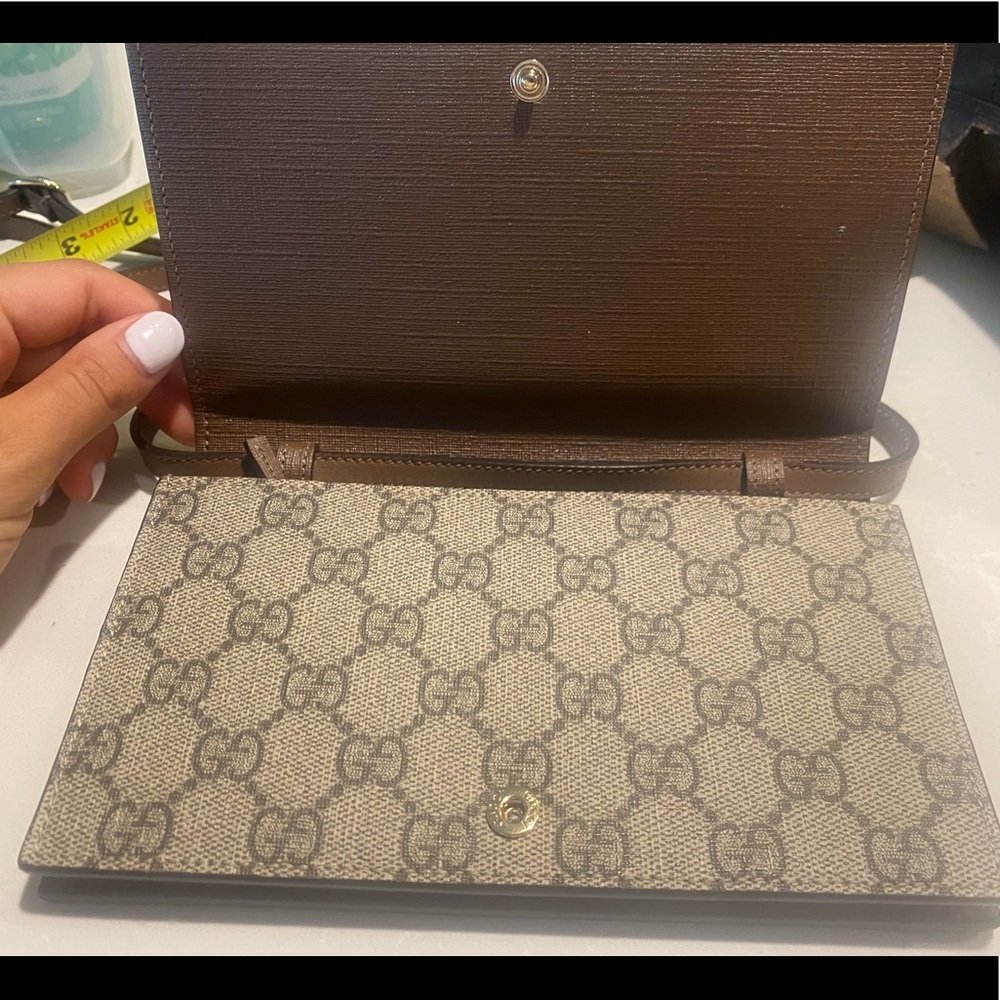 Gucci Clutch - Picture 7 of 9